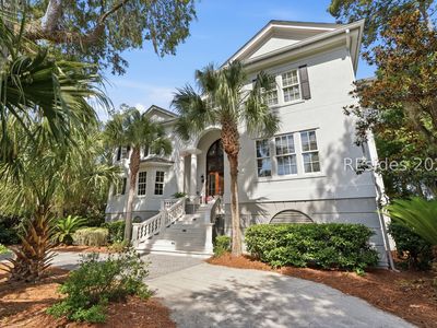 9 Promontory Ct
