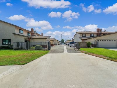 406 Genoa St Unit B
