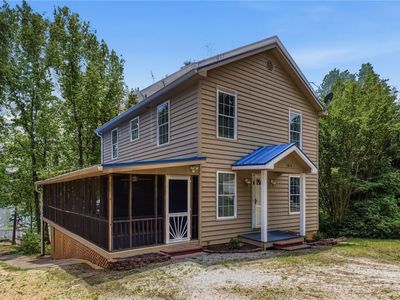104 Lakehill Dr