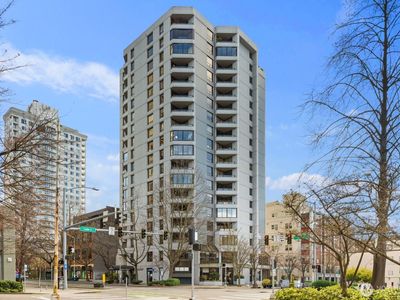 2621 2nd Avenue #1001