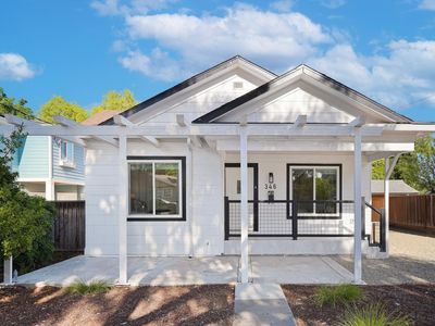 346 Morse Ave Unit 1