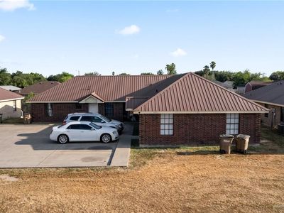 405 Date Palm St