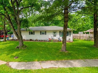 11028 Monroe Ct