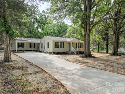 185 Garden Ln