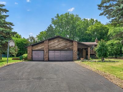 Property at 888 Nina Ct, Mendota Heights, MN