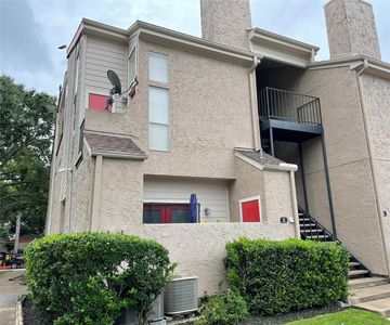 10855 Meadowglen Ln APT 629