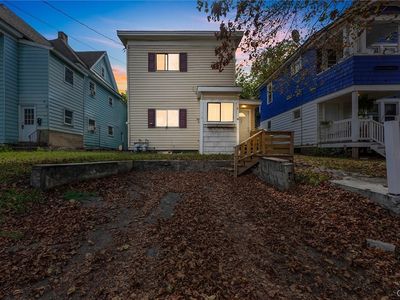 112 Pattison St