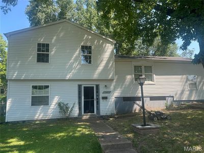 2375 Oakwood Manor Dr