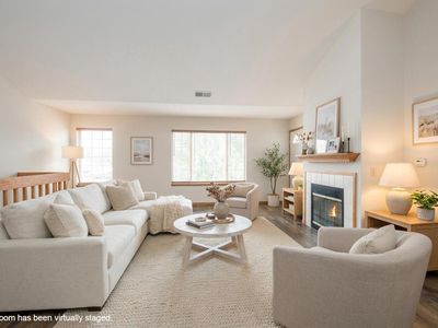 330 East Tyranena Park ROAD #2