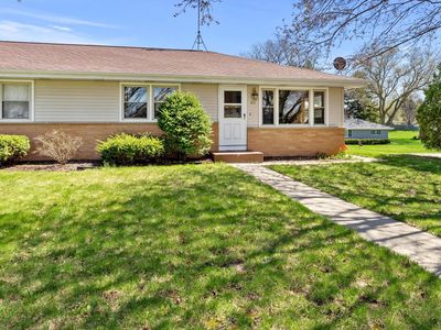 813 Riverview DRIVE