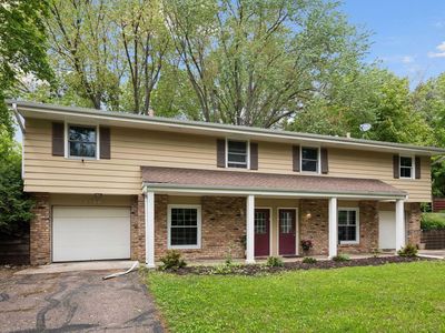 5570 & 5580 Shorewood Ln
