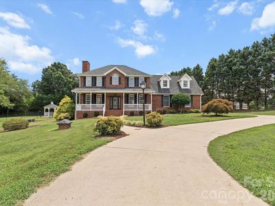 136 Summerchase Ln