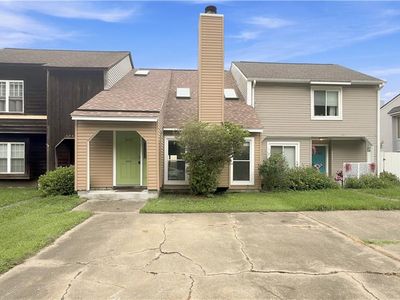 4472 Silverleaf Dr