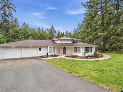 3585 Deer Lake Ct SE
