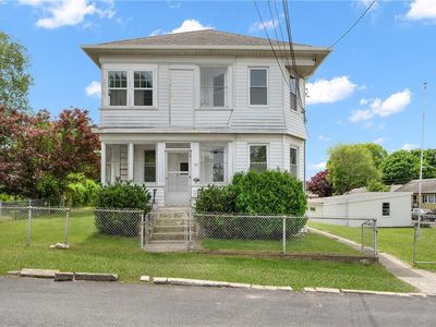87 Lyman Ave