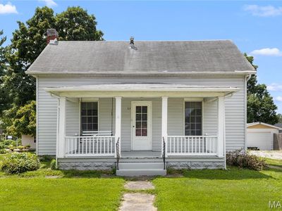 122 E Center St