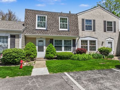 102 Bright Oaks Cir #102