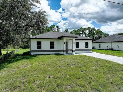 940 Lakeside Dr