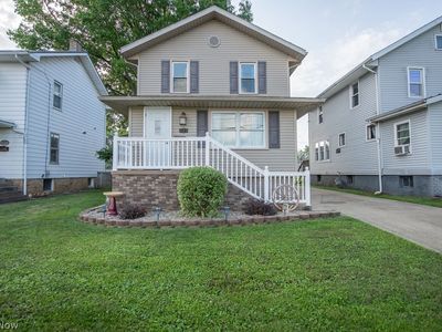 1135 Eastport Ave