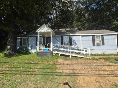 2166 Thomas Rd