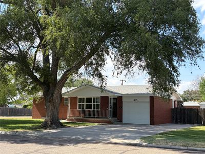 Property at 805 E Price St, Garden City, KS