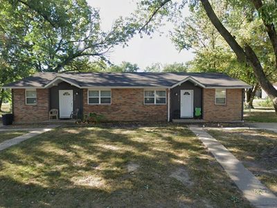 4316-18 W Bethany Dr