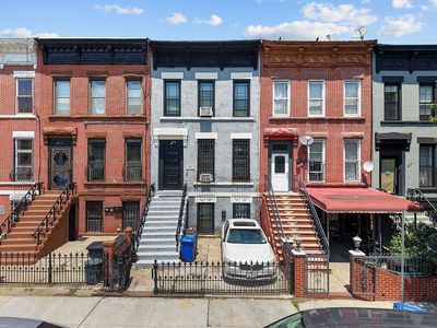 609 Lexington Ave