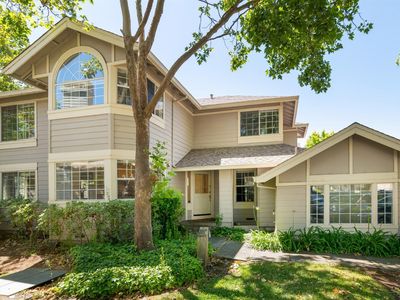 12 Bridle Path Lane