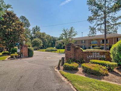 5516 Lakeshore Dr APT 506