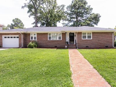 2923 Woodland Ave