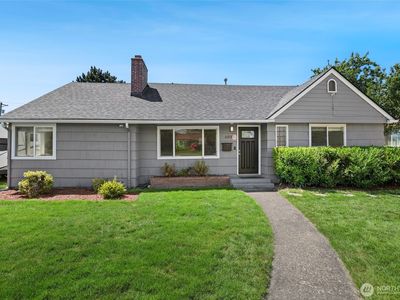 6310 Tacoma Avenue S