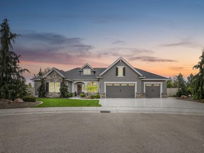 1864 N Heirloom Pl