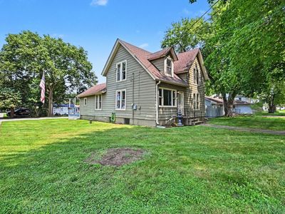 Property at 330 W Pleasant St, SHERIDAN, IL