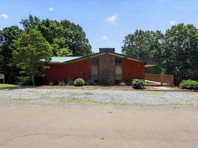 202 Cypress Dr