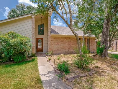 914 Manchester Dr