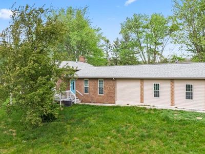 48 Crestview Dr