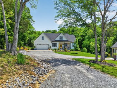 16111 Manchester Pike