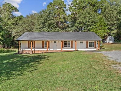 3552 Dews Pond Rd SE