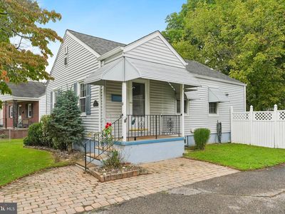 10 Rose Ln