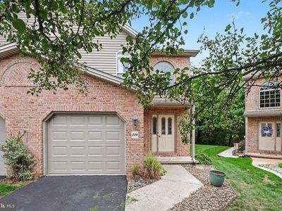 226 W Locust St