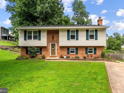 2805 Merrick Way