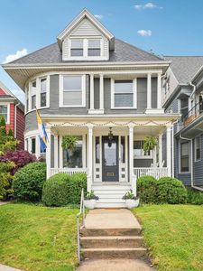 2003 North Bartlett AVENUE