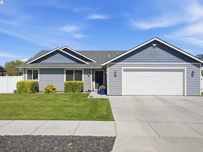 384 SW Cottonwood Dr