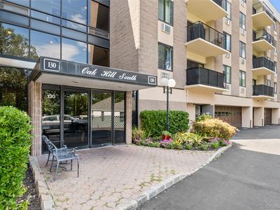 130 Colonial Parkway #4D