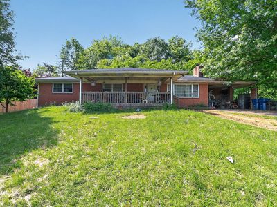 906 Horseshoe Dr