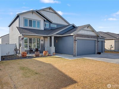 4717 W Thrush Street