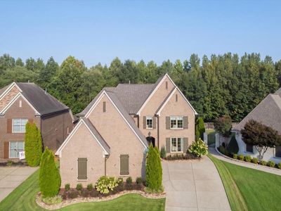 1689 De Haig Ln