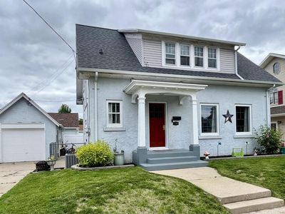 2708 School STREET
