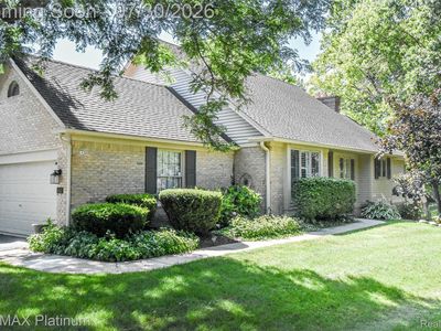 Property at 4532 Golf View Dr, Brighton, MI