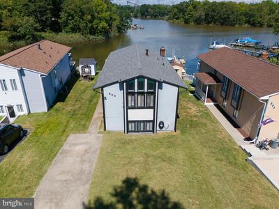802 Waterview Dr